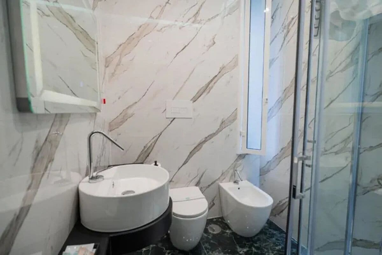 Bathroom 4, Lucignolo Rooms, Napoli