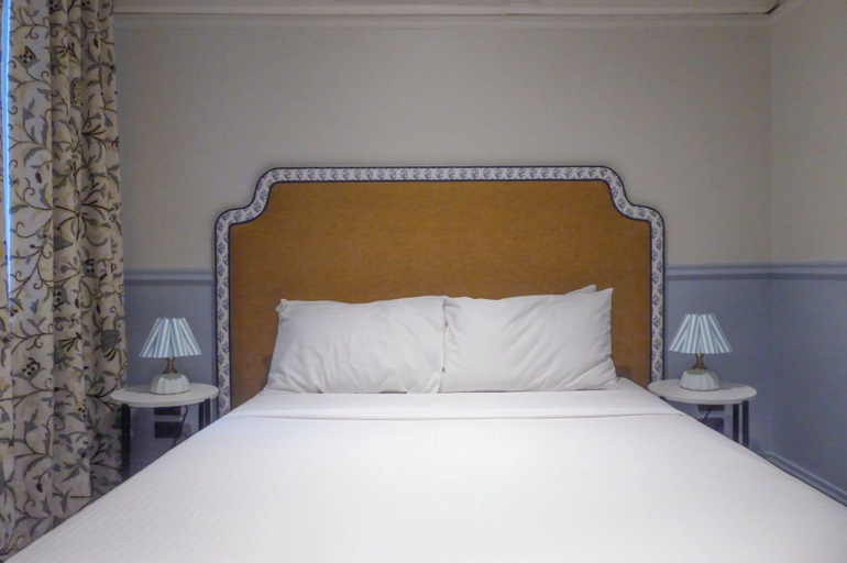 Bedroom 2, No9 Springfield, Sydney