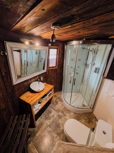Bathroom 4, Hotel Cava Colchagua, Colchagua