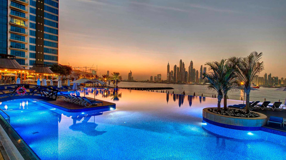 Room 3, Palm Jumeirah 2BR w Direct Beach Access, Dubai