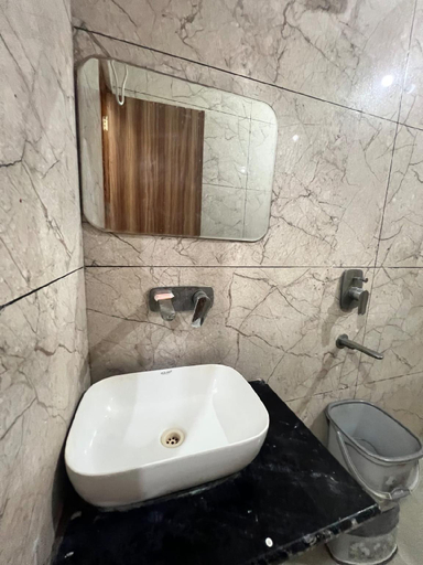 Bathroom 5, Hotel Hare Krishna Dham, Mathura
