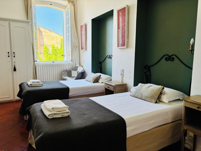 Bedroom 3, Hotel le Siecle, Vaucluse