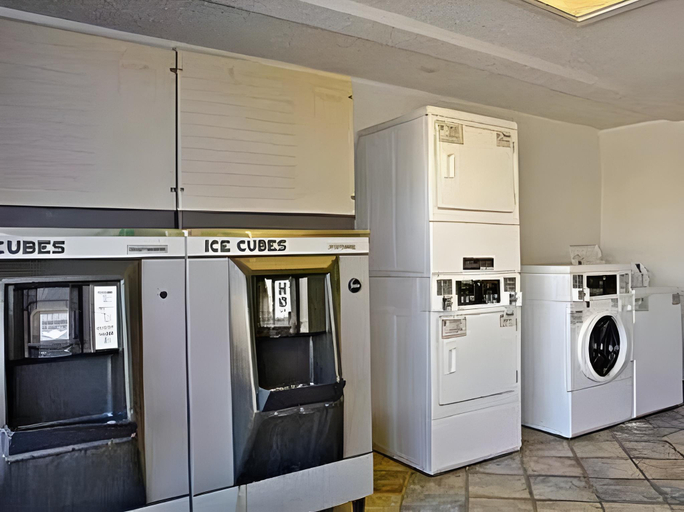Others 4, Super 6 Inn & Suites, Escambia