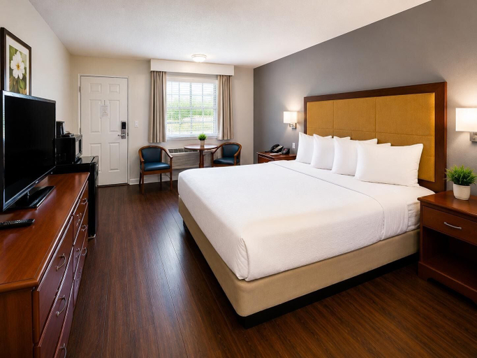 Bedroom 2, Evergreen Inn, Taney