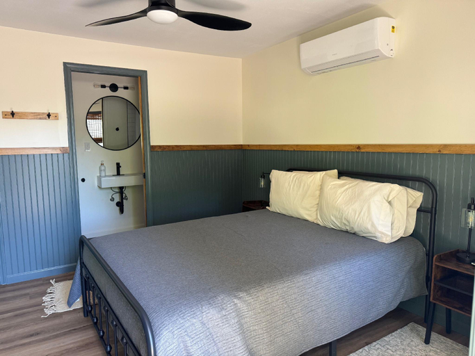 Bedroom 4, The Gate, Onondaga