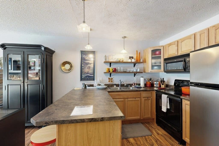 Interior 4, Quiet Ground-floor Studio Near Town Square, Anchorage