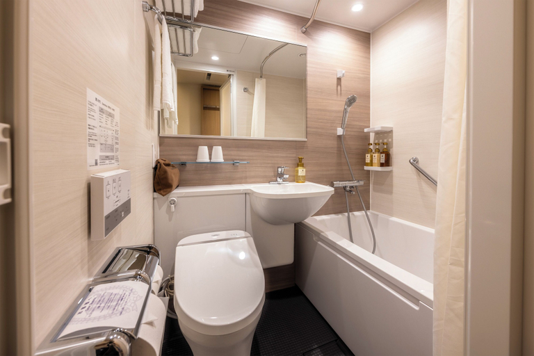 Bathroom 5, Tokyo Bay Ariake Washington Hotel, Kōtō