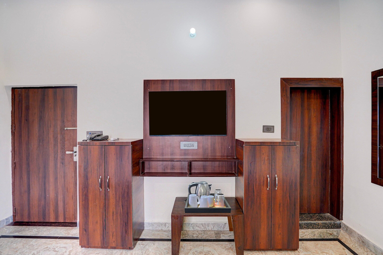 Room 2, Classic Ummed Palace, Mathura