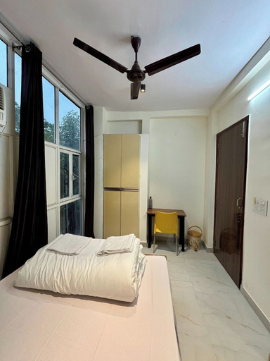 Room 2, Vida Stays, Delhi