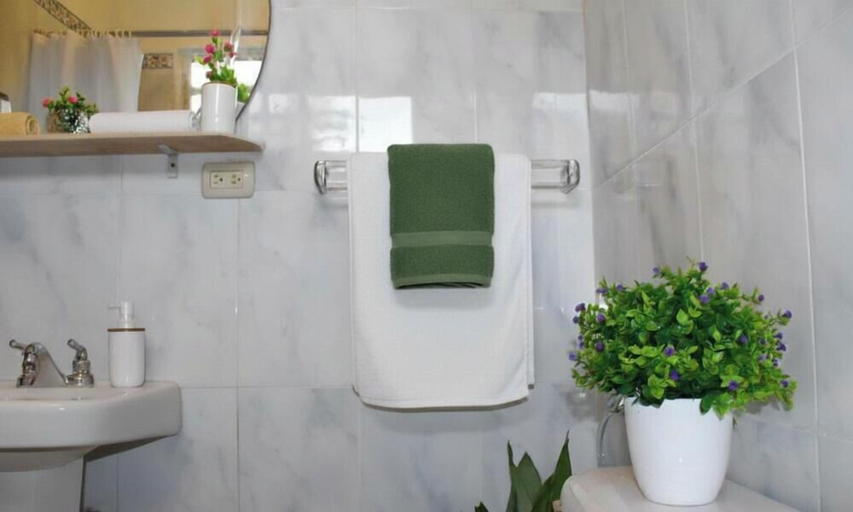 Bathroom 4, Sweet Home Punta Cana Guest House, Salvaleon de Higuey
