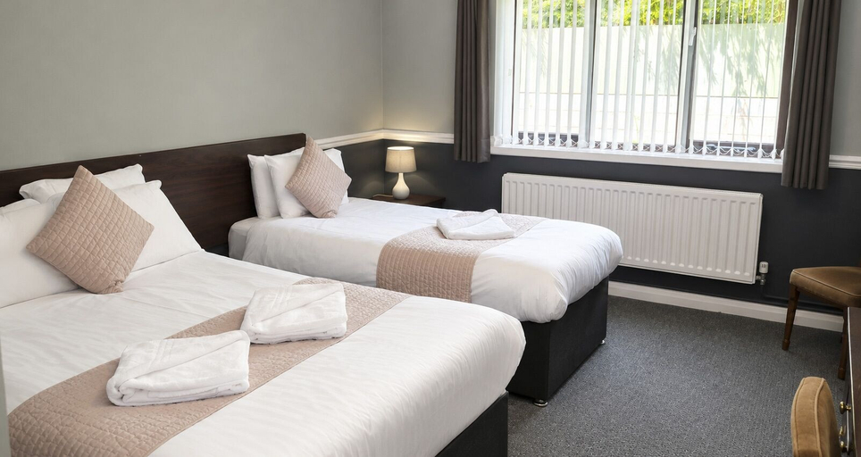 Bedroom 2, The Crewe Arms Hotel, Staffordshire