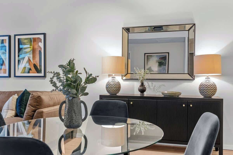 Interior 4, South Bank Sensational! ~ 1bed,1bath,1car,balcony, Brisbane