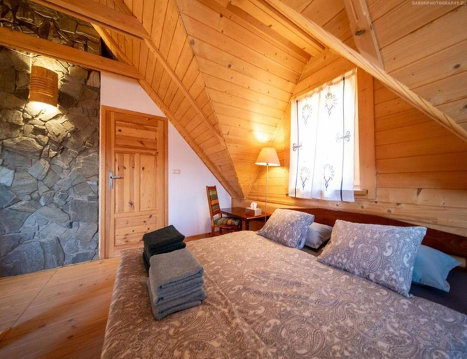 Room 2, Comfortable Holiday Villa in the Mountains, Sauna, Nowy Sącz
