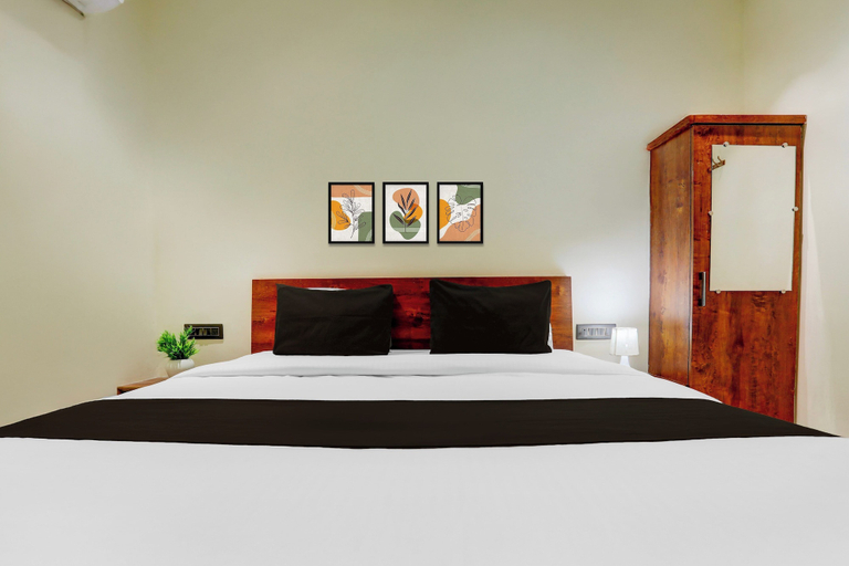 Room 5, Super Hotel O Ananthpur Formerly TR, Anantapur