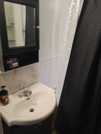 Bathroom 2, Room-cozy Economy Room in Central Saint, Saint John