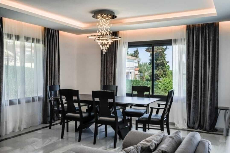Interior 4, Calle las camelias, Málaga