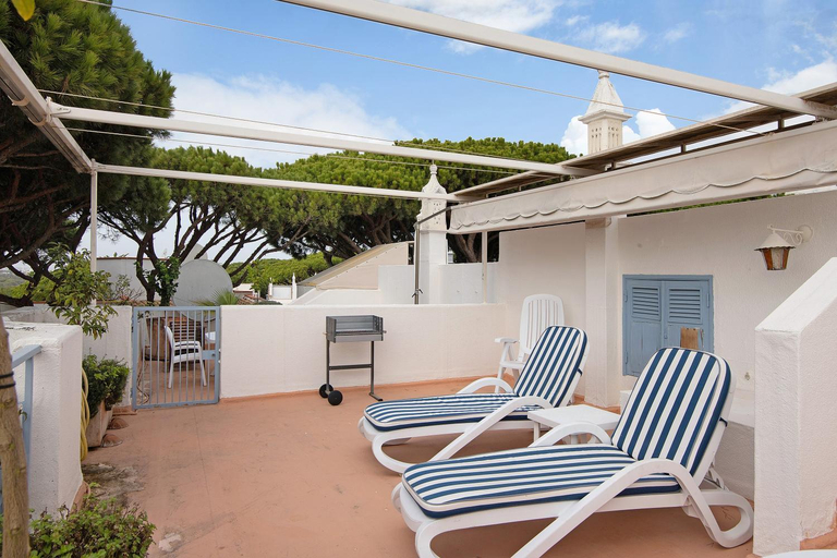Others 5, Villa Apfel, Loulé