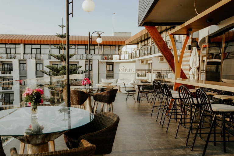 Outdoor dining, Pırıl Hotel Thermal&Beauty Spa, Çeşme
