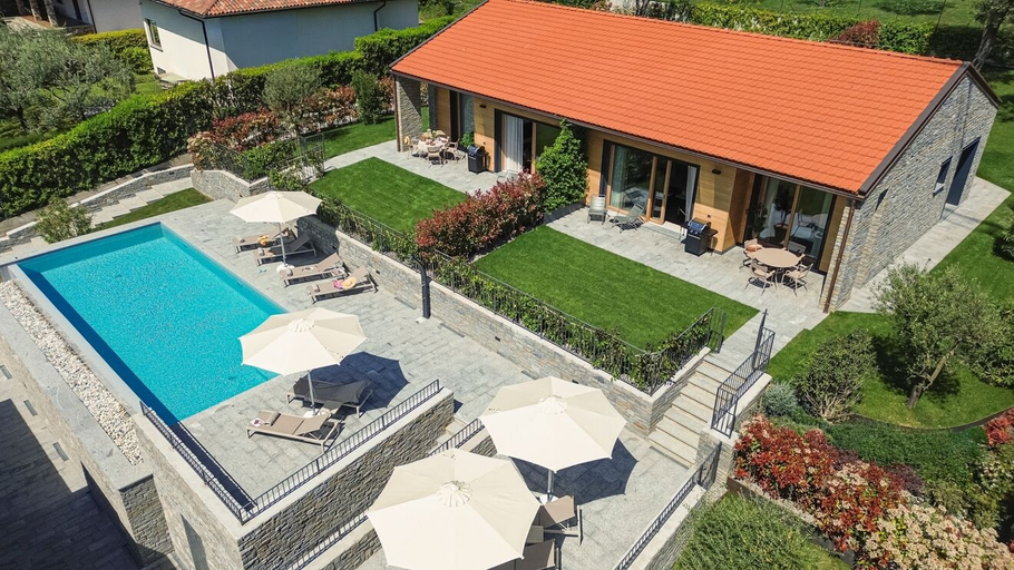 Exterior 3, MC residence, Como