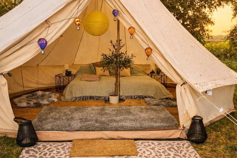 Property grounds 2, Countryside Avon Escape for Two, Wiltshire