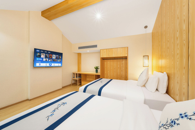Room 3, Poltton Liuzhou Yaobu AncientPanlongshan, Liuzhou
