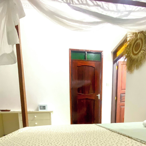 Room 3, Fish House, Kaskazini 'A'
