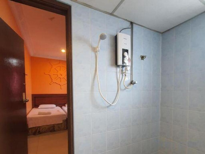 Bathroom 3, Highway Budget Hotel, Kinta