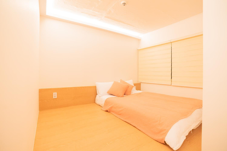 Bedroom 2, Huayuanhouse HQ in hongdae, Mapo