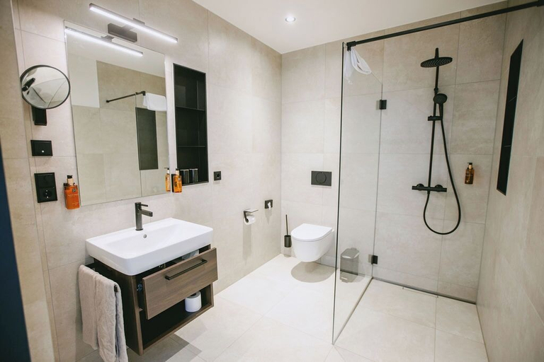 Bathroom 3, Johanniter Gästehaus, Münster