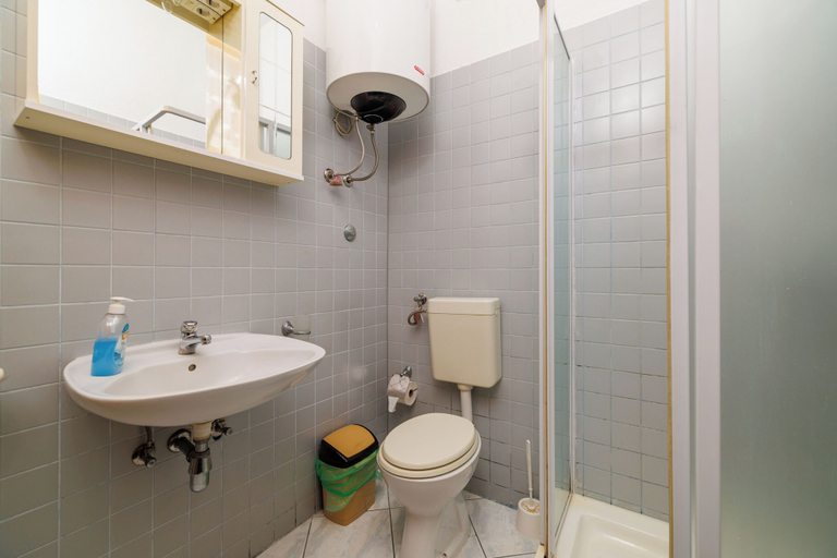 Bathroom 2, Apartments Andrijanic, Crikvenica