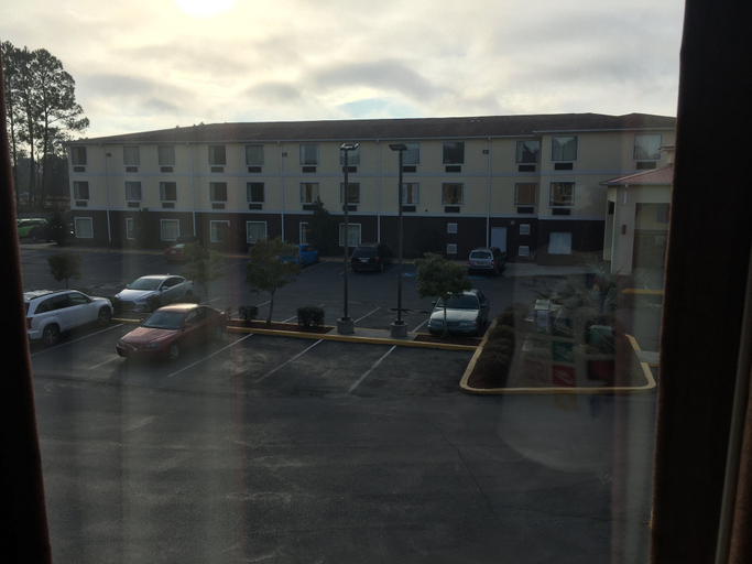 Interior, Home Town Inn & Suites, Jackson