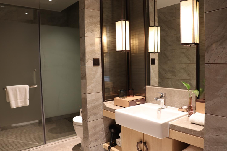 Bathroom 2, Puning Colife Hotel, Jieyang