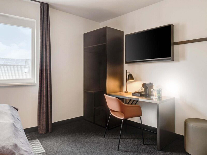 Bedroom 4, B&B Hotel Oldenburg, Oldenburg