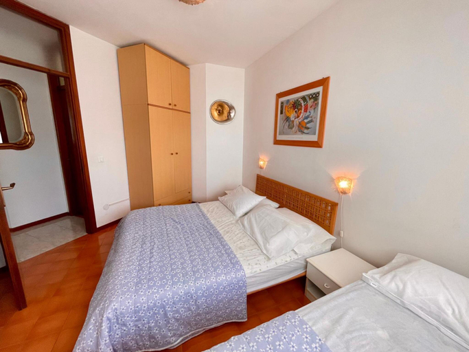 Bedroom 2, Stunning Apartment with Sea View Beachfront in Porto Santa Margherita, Venezia