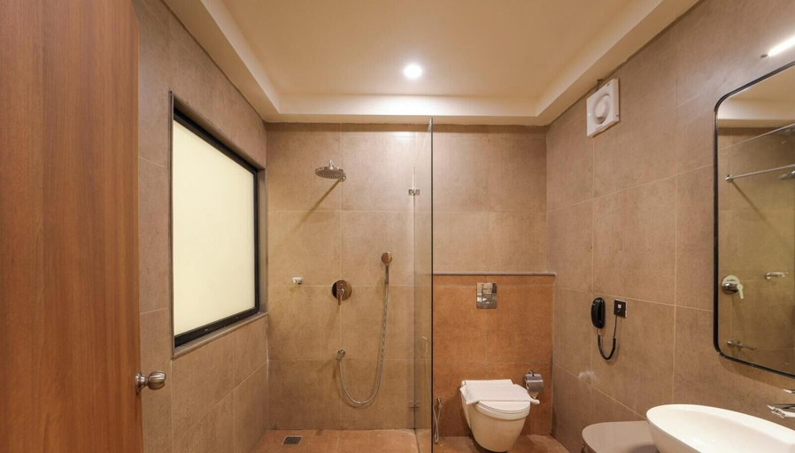 Bathroom 2, LEISURE RESORT, Viluppuram