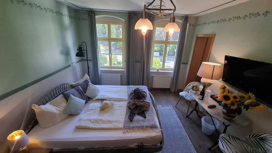 Bedroom 4, Hotel Auberge Mistral, Mittelsachsen