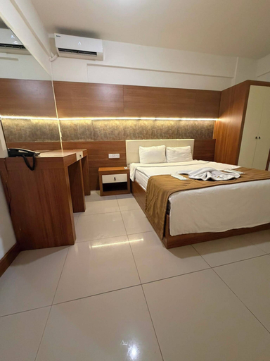 Room 5, Nagas Premium Hotel