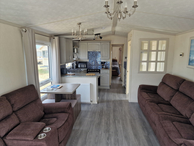 Interior, Caravan Sleeps 6 With Parking, Norfolk