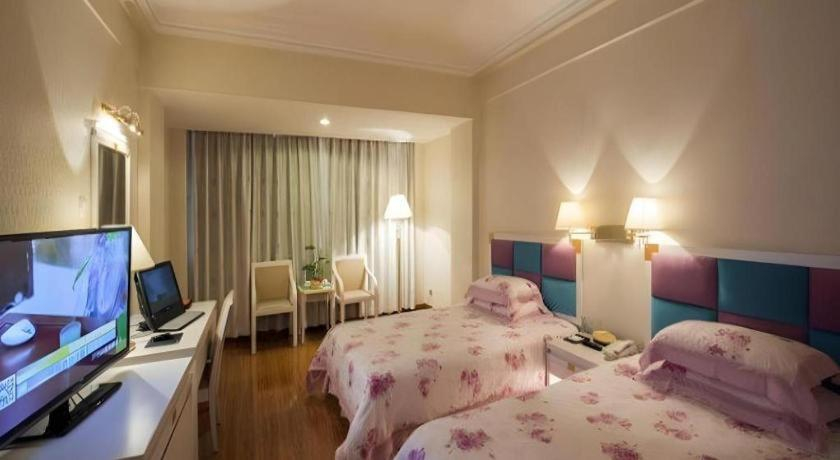 Bedroom, Quanzhou Overseas Chinese Hotel, Quanzhou