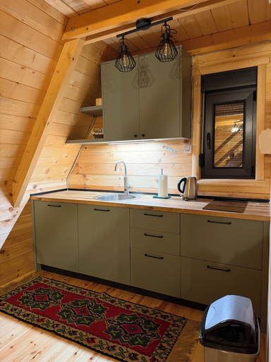Private kitchen, Durmitor Den