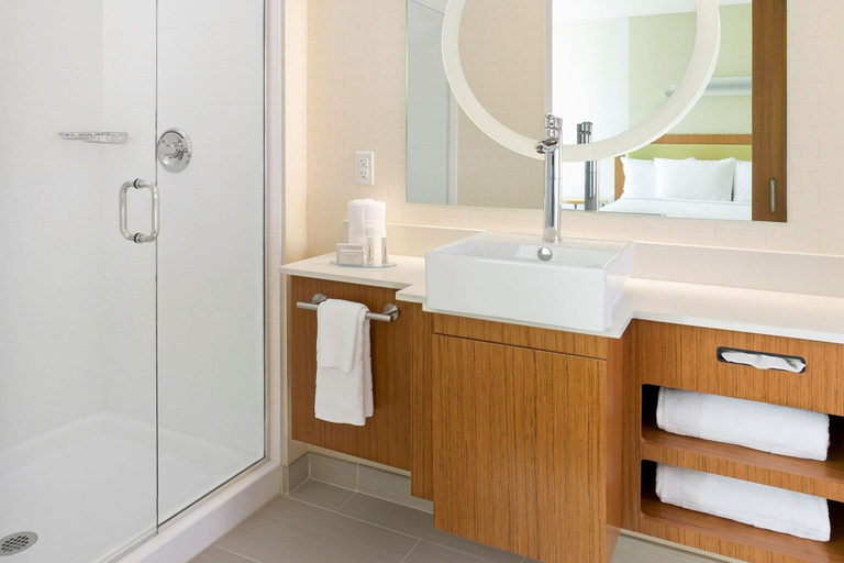 Bathroom, Springhill Suites Philadelphia Langhorne, Bucks
