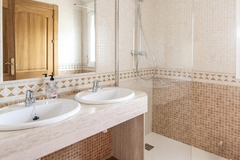Bathroom 3, Can Pedra junto a Playa den Bossa, Baleares