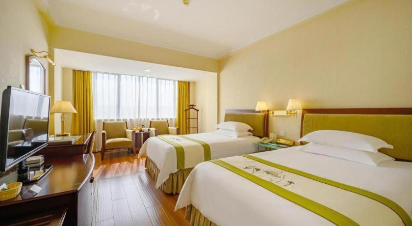 Bedroom 3, Quanzhou Overseas Chinese Hotel, Quanzhou