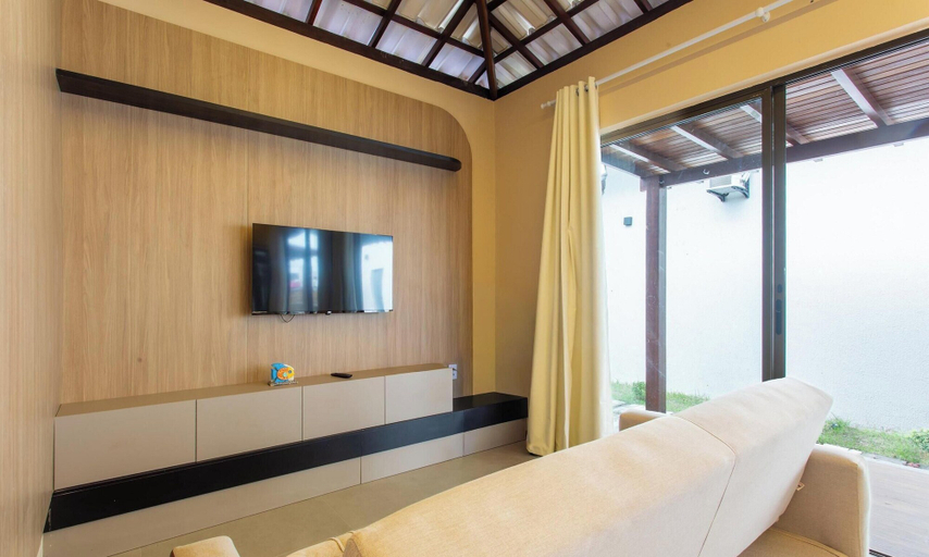 Interior, House by Lagoon, Near Beach Cdl0007, Maraú