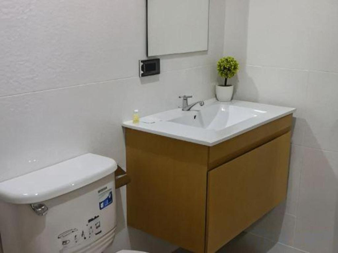 Bathroom 4, The Connect Chiang Mai, Muang Chiang Mai