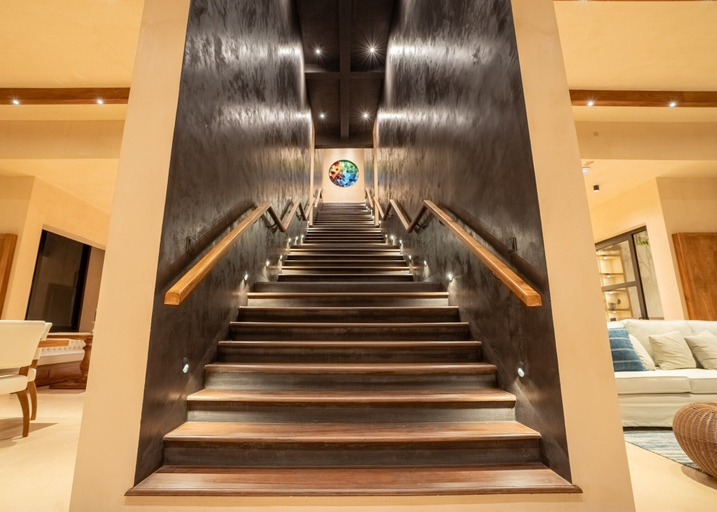 Interior 2, Tombolo Bay, Dickwella