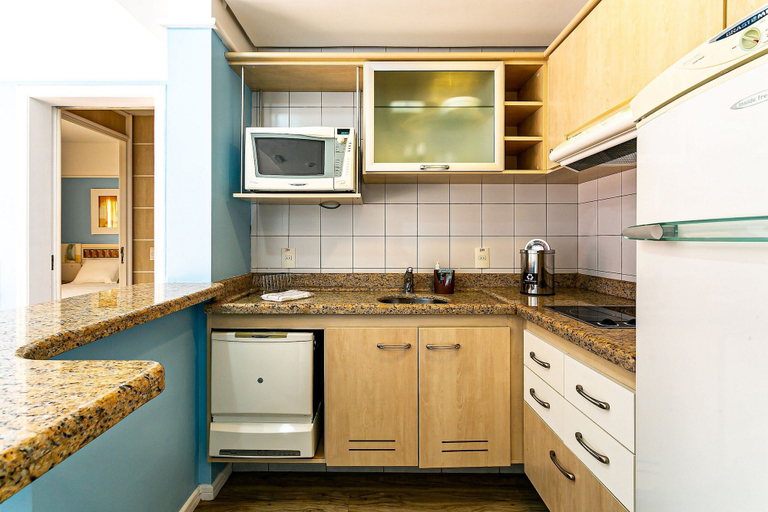 Private kitchen, Best sea View Suite in Jurere Resort Jbv242, Florianopolis