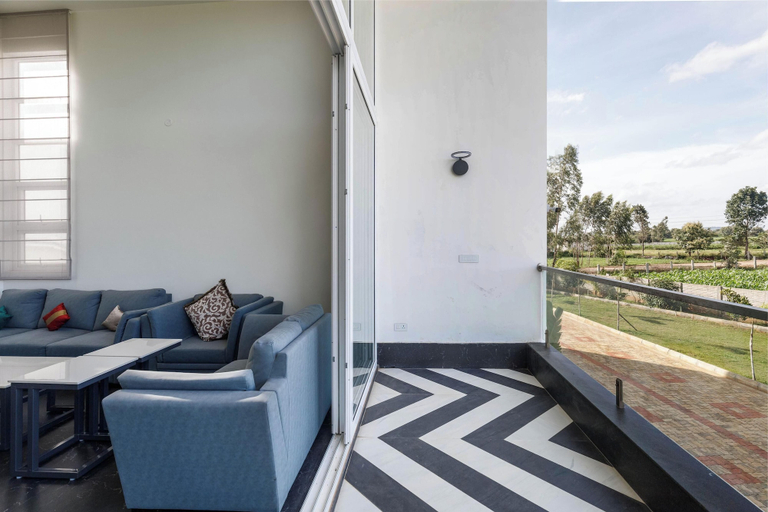 Interior 2, Crystal Blue Villa by Stayjadeprivatepoolvegfood, Bangalore Rural