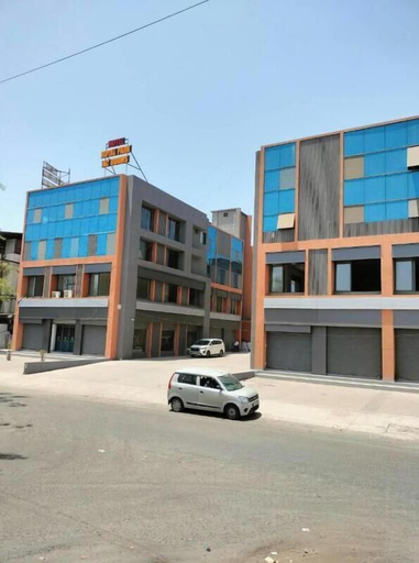 Exterior 2, Hotel Royal Park, Valsad