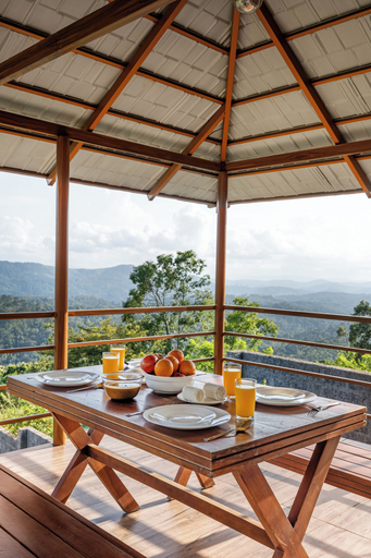 Outdoor dining 5, Alaya stays Jai hill 4 Room Cottage, Idukki